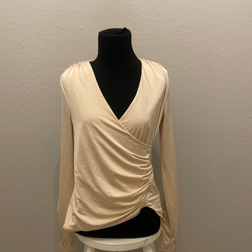 Express Cream Long Sleeve Top size XS NWT